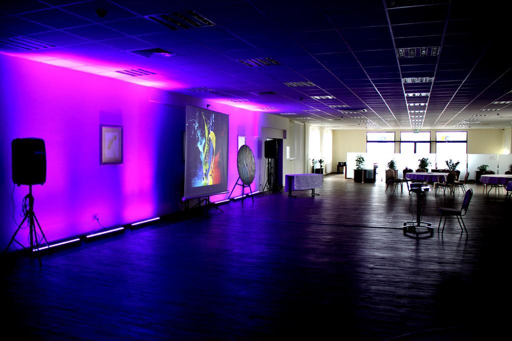 Hotel Austeria Conference & Spa Ciechocinek Buitenkant foto